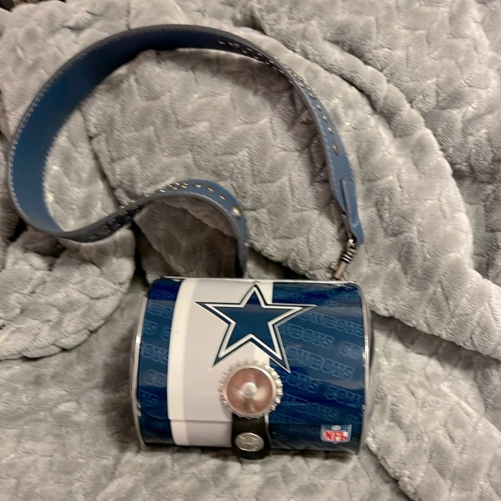 ProFANity Dallas Cowboys metal purse unopened certificate of authenticity
